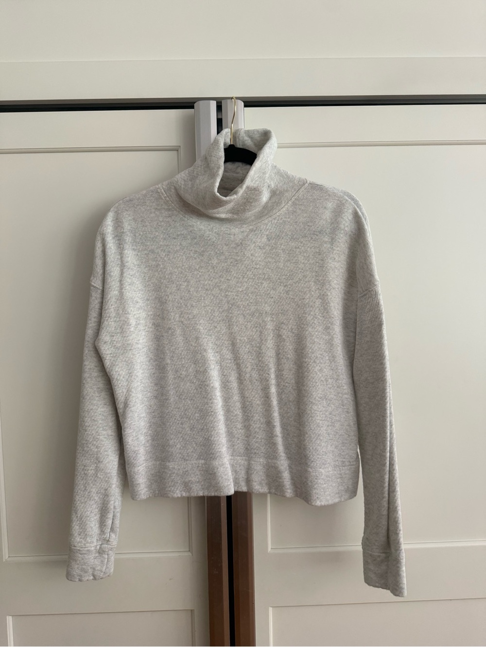 Vineyard Vines Light Gray Turtleneck Sweater